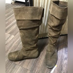 Giannini bini y2ks uede pull on boots brown  here for age of chivalry